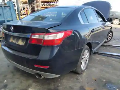 Sloopvoertuig renault latitude expression van het jaar 2001 aangedreven 