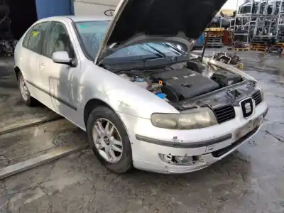 Scrapping Vehicle seat leon (1m1) last edition of the year 2001 powered  Scrapping Vehicle seat leon (1m1) last edition of the year 2001 powered
