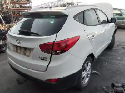 Veicolo di demolizione hyundai ix35 style 2wd dell'anno 2001 alimentato 
