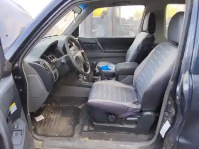 Здавання транспортного засобу mitsubishi montero (v80/v90) 3.2 di-d intense року 2001 потужний 4m41