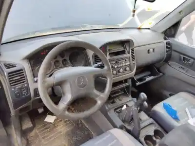 Здавання транспортного засобу mitsubishi montero (v80/v90) 3.2 di-d intense року 2001 потужний 4m41