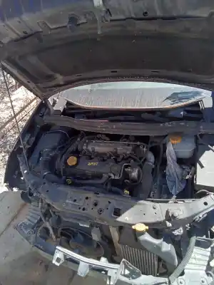 Veículo de Sucata OPEL ZAFIRA B Cosmo do ano 2001 alimentado Z19DT