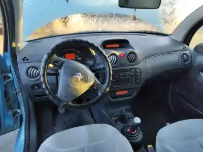 Veicolo di demolizione citroen c3 1.4 hdi (68 cv) 1.4 hdi dell'anno 2001 alimentato 