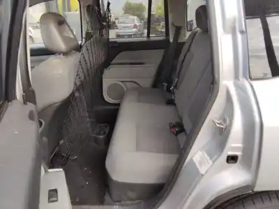 Veículo de Sucata jeep compass limited do ano 2001 alimentado 