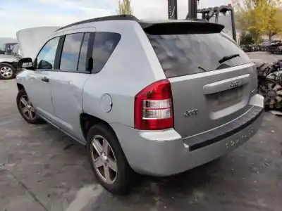 Veículo de Sucata jeep compass limited do ano 2001 alimentado 