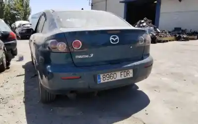 Veículo de Sucata mazda 3 berlina (bk) 1.6 cd diesel cat do ano 2001 alimentado 