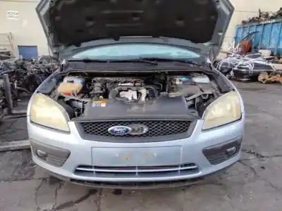 Veículo de Sucata ford focus berlina (cap) ambiente (d) do ano 2001 alimentado 