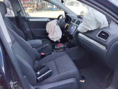 Scrapping Vehicle volkswagen golf vi (5k1) rabbit bluemotion of the year 2001 powered cay