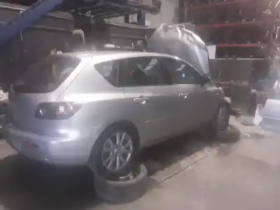 Veículo de Sucata mazda 3 berlina (bk) 1.6 cd diesel cat do ano 2001 alimentado 