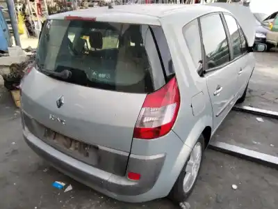 Veicolo di demolizione renault scenic ii authentique 120 cv / 88 kw dell'anno 2001 alimentato 