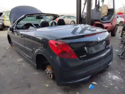 Veículo de Sucata peugeot 207 cc básico do ano 2001 alimentado 