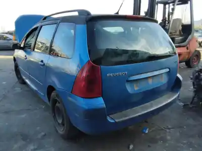 Scrapping Vehicle peugeot 307 break / sw (s1) 307 break / sw (s1) (2002 - 2005) of the year 2001 powered 