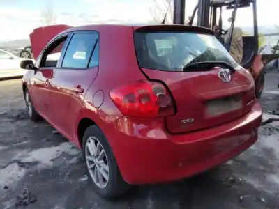 Veículo de Sucata toyota auris active do ano 2001 alimentado 1ndtv