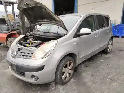 Veículo de Sucata nissan note (e11e) acenta do ano 2001 alimentado 