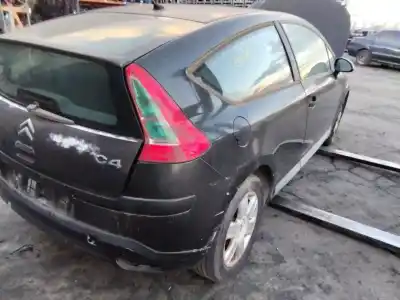 Veículo de Sucata citroen c4 coupe by loeb do ano 2001 alimentado 