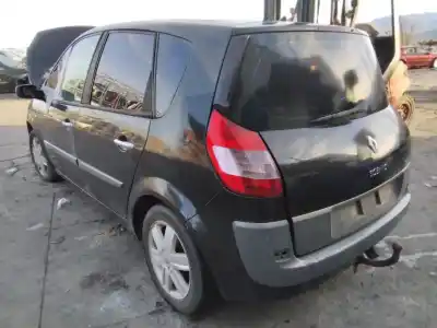 Scrapping Vehicle renault scenic ii confort authentique 101 cv / 74 kw of the year 2001 powered 
