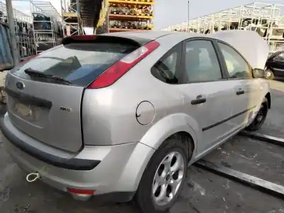 Veículo de Sucata ford focus berlina (cap) ambiente (d) do ano 2001 alimentado kkda