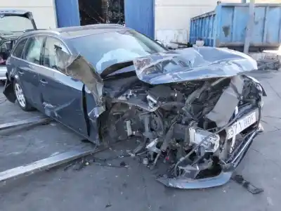 Здавання транспортного засобу audi a4 avant (8k5) (2008) básico року 2001 потужний cag