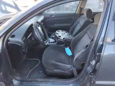 Veículo de Sucata volkswagen passat b5 (3b2) 1.9 tdi do ano 2001 alimentado 0