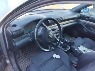 Veículo de Sucata audi a4 avant (b5) 1.9 tdi quattro do ano 2001 alimentado 