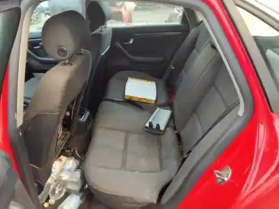 Veículo de Sucata audi a4 berlina (8e) 1.8 20v turbo do ano 2001 alimentado 