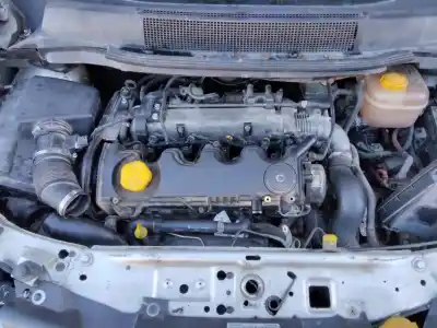 Veículo de Sucata OPEL ZAFIRA B Cosmo do ano 2001 alimentado 