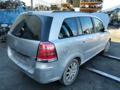Veículo de Sucata opel zafira b cosmo do ano 2001 alimentado 