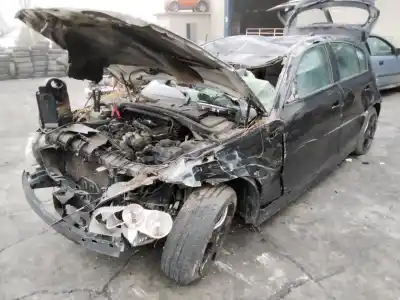 Veículo de Sucata bmw serie 1 berlina (e81/e87) 118d do ano 2001 alimentado 204d4