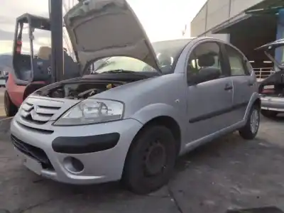 Veículo de Sucata citroen c3 1.4 16v sensodrive x-tr do ano 2001 alimentado 
