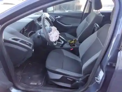 Veículo de Sucata ford focus lim. (cb8) titanium do ano 2001 alimentado pnda