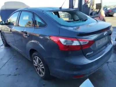 Veículo de Sucata ford focus lim. (cb8) titanium do ano 2001 alimentado pnda