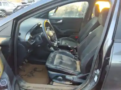 Veículo de Sucata ford puma hybrid st-line 125 cv / 92 kw do ano 2001 alimentado 