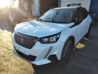 Veicolo di demolizione peugeot 2008 (p1) active pack 130 cv / 96 kw dell'anno 2001 alimentato 