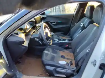 Veicolo di demolizione peugeot 2008 (p1) active pack 130 cv / 96 kw dell'anno 2001 alimentato 