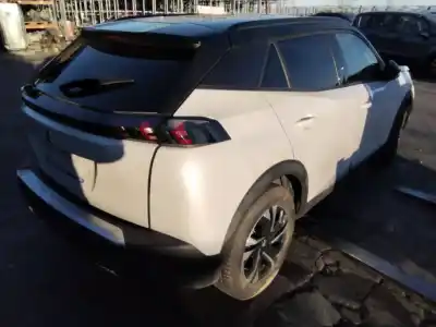 Veicolo di demolizione peugeot 2008 (p1) active pack 130 cv / 96 kw dell'anno 2001 alimentato 