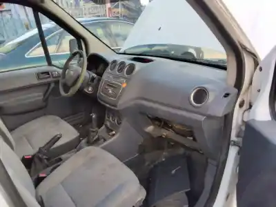 Здавання транспортного засобу ford transit connect (tc7) furgón (2006->) року 2001 потужний 