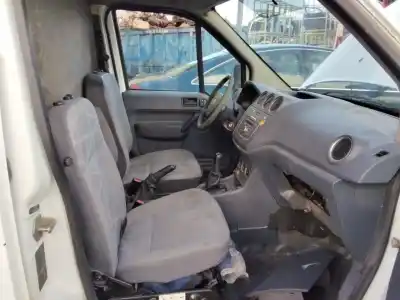 Здавання транспортного засобу ford transit connect (tc7) furgón (2006->) року 2001 потужний 