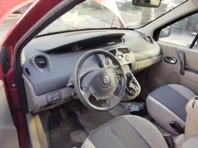 Scrapping Vehicle renault scenic ii pack authentique 110 cv / 81 kw of the year 2001 powered 