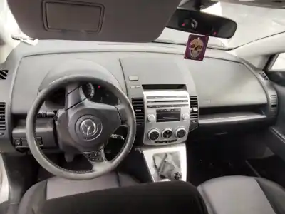 Veículo de Sucata mazda 5 (cr19) 2.0 cd (cr19) do ano 2001 alimentado 0