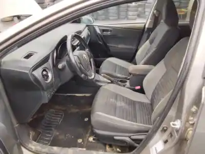 Scrapping Vehicle toyota auris hybrid active of the year 2001 powered 