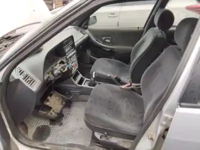 Véhicule à la ferraille PEUGEOT 306 BREAK Boulebard de l'année 2001 alimenté 