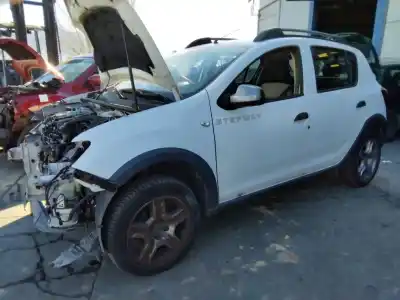 Veículo de Sucata dacia sandero comfort do ano 2001 alimentado h4bb4