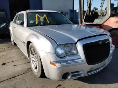 Veicolo di demolizione chrysler 300 c 3.0 crd cat dell'anno 2001 alimentato 
