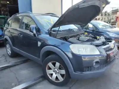 Veículo de Sucata chevrolet captiva 2.0 vcdi lt [2.0 ltr. - 110 kw diesel cat] do ano 2001 alimentado 