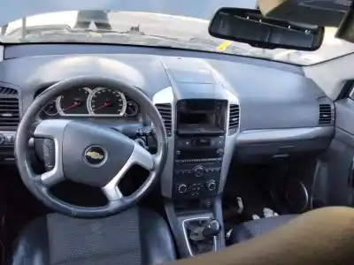 Veículo de Sucata chevrolet captiva 2.0 vcdi lt [2.0 ltr. - 110 kw diesel cat] do ano 2001 alimentado 