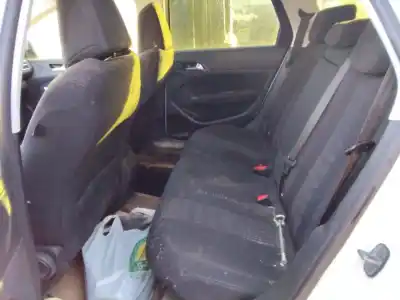 Veículo de Sucata peugeot 308 style do ano 2001 alimentado hny