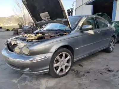 Veículo de Sucata JAGUAR X-TYPE 2.0 D Sport [2.0 Ltr. - 96 kW Diesel CAT] do ano 2001 alimentado 