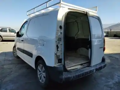 Veículo de Sucata peugeot partner tepee 1.6 hdi / bluehdi 75 do ano 2001 alimentado 9hn