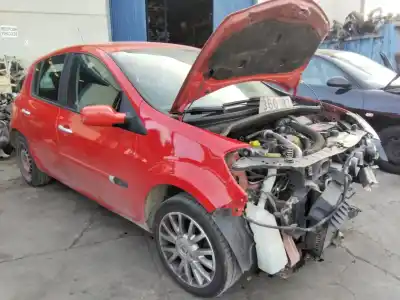 Veículo de Sucata renault clio iii confort dynamique do ano 2001 alimentado k9k764