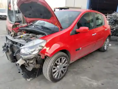 Veículo de Sucata renault clio iii confort dynamique do ano 2001 alimentado k9k764